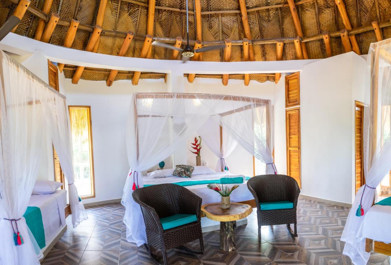 Uuttaaka Eco-Hotel パロミノ エクステリア 写真