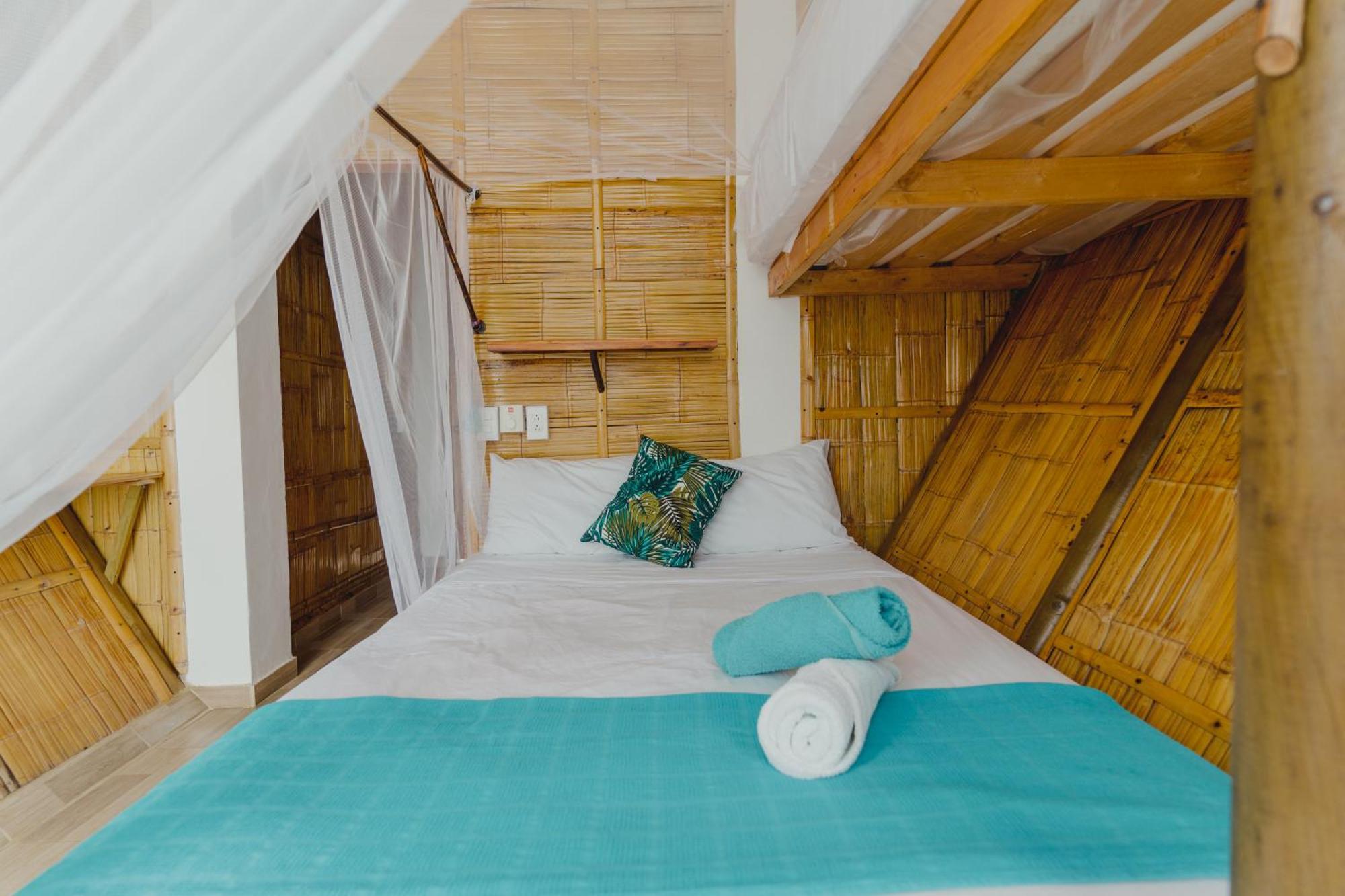 Uuttaaka Eco-Hotel パロミノ エクステリア 写真