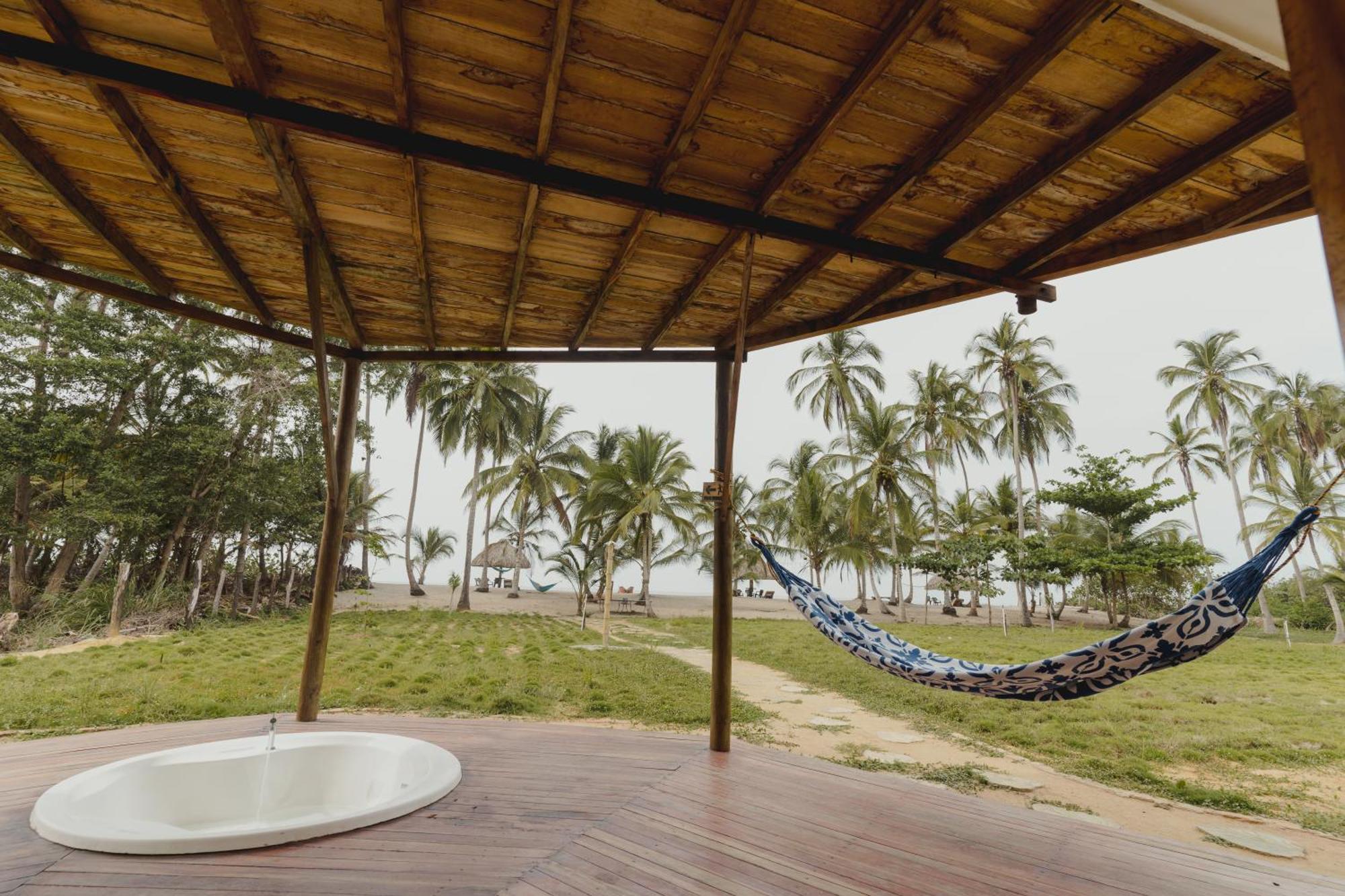 Uuttaaka Eco-Hotel パロミノ エクステリア 写真