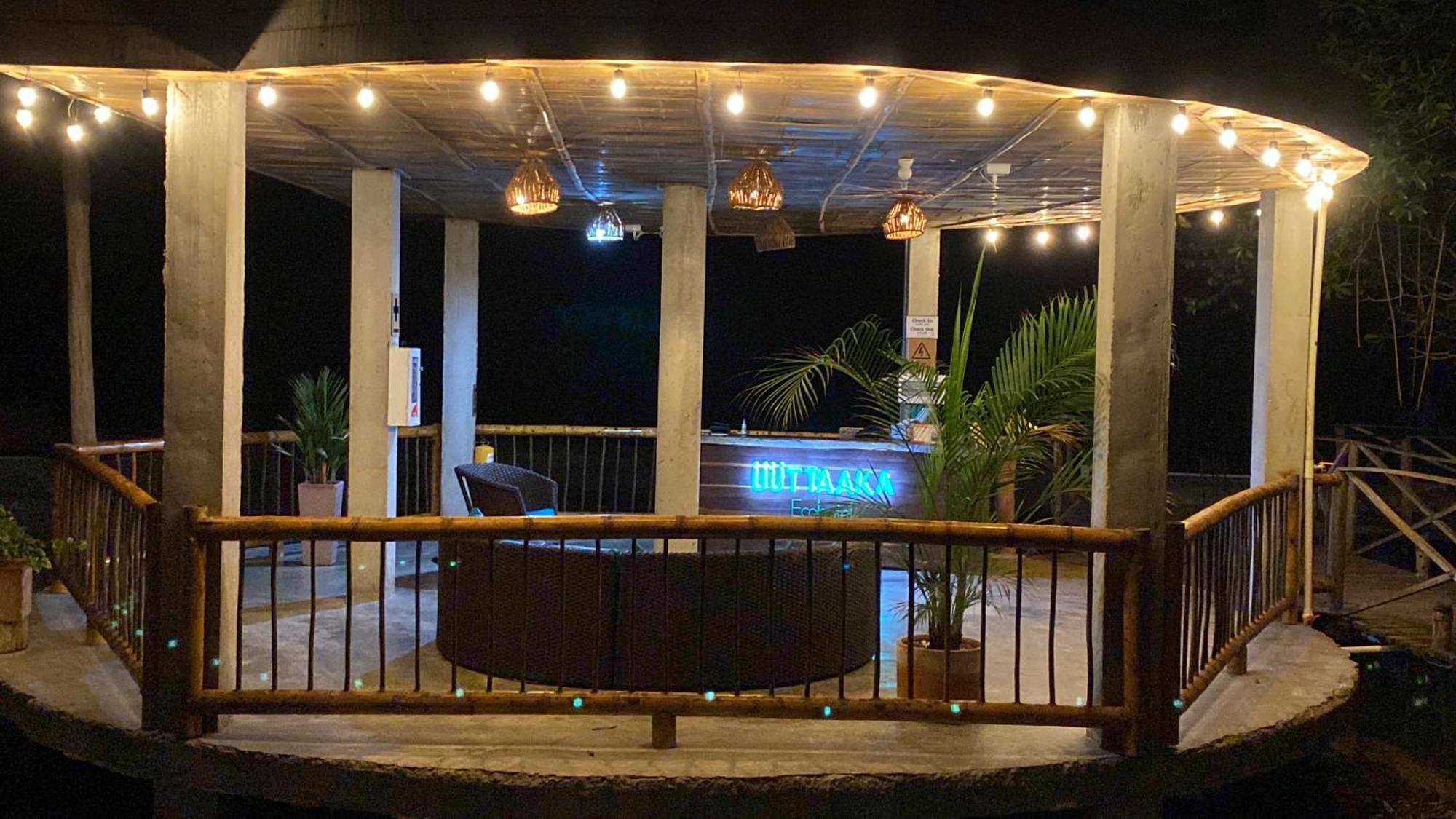 Uuttaaka Eco-Hotel パロミノ エクステリア 写真